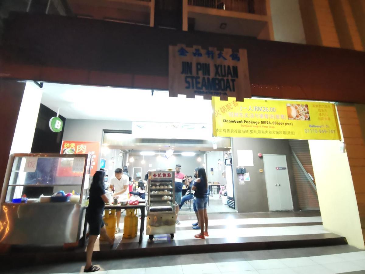 The Woodz Thematic Homestay - Cameron Highlands Golden Hills Night Market Exterior photo